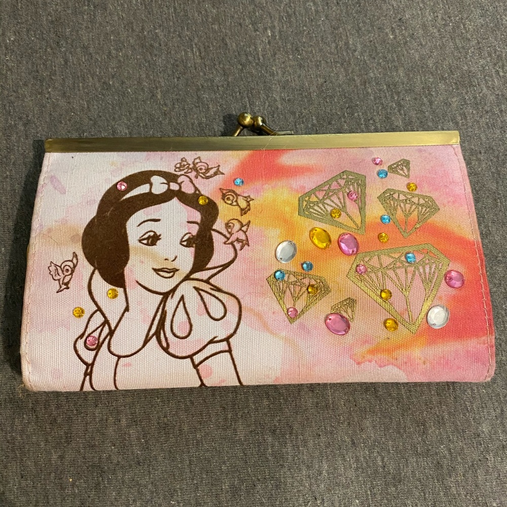 COPY - Snow White wallet